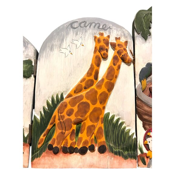Wooden 5-Panel Tabletop Folding Noah's Ark Nursery Decor - Picture 4 of 8